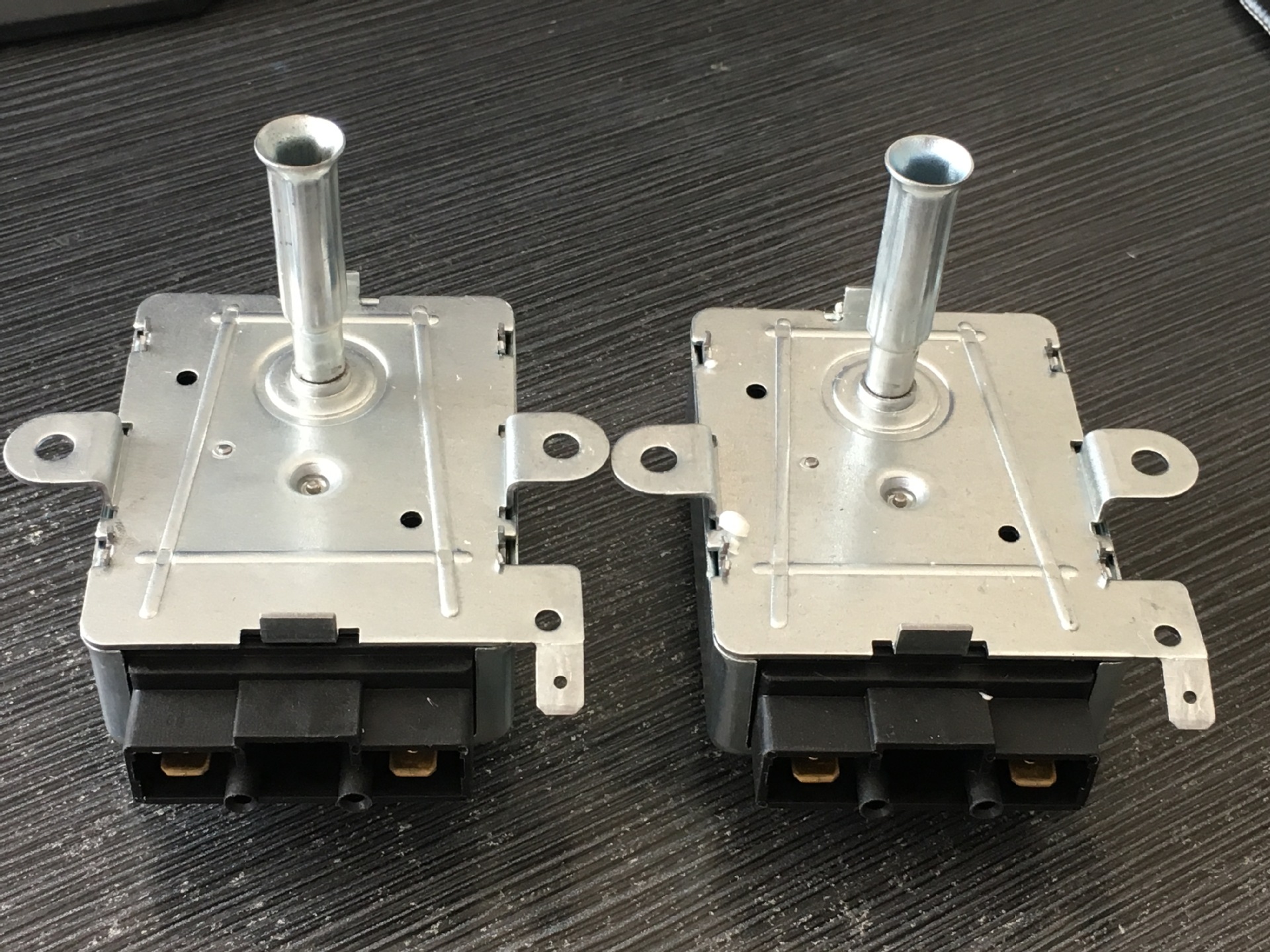 13101F34-EDF4-463A-861A-FD7D6B