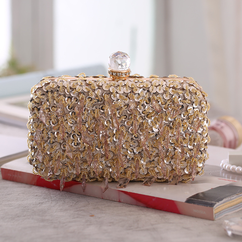 New Beaded Dinner Bag Clutch Bag Hard Box Small Square Bag display picture 1