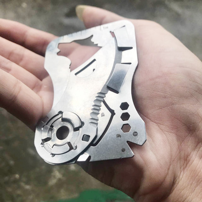 狼頭卡片刀錢夾刀錢包信用卡口袋刀迷妳隨身9in1多功能EDC工具卡