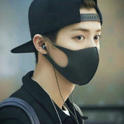 厂家直销明星同款口罩 防尘防花粉口罩 鹿晗黑色空气棉口罩