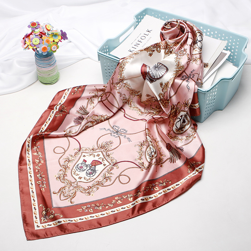 thumbnail image 1 of Bufanda de seda para mujer 90 cm bufanda para la cabeza bufanda de seda de imitación bufanda cuadrada con estampado de anacardos bufanda europea y americana chal regalo bufanda de seda, 1 of 2