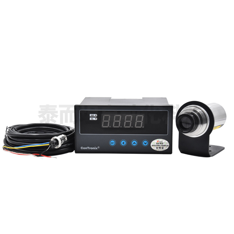 精度高在线式工业级非接触式红外线（可测反光钢铁板液体等温度）