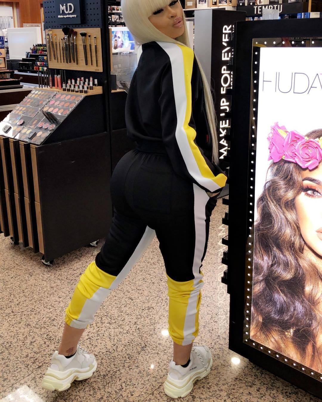 36086150_351523052043798_24834