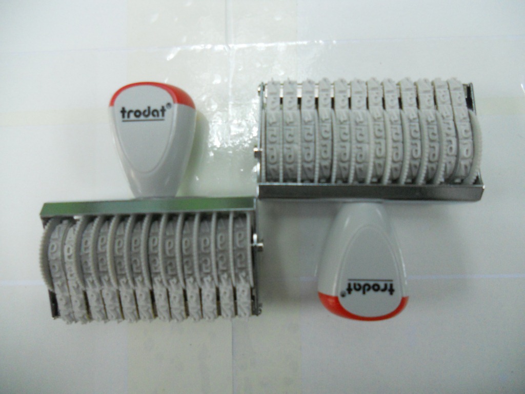 ��Ʒ׿�����ӡ�� Trodat 15412ӡ�� �ָ�4mm 12λ�ɵ�����ӡ��