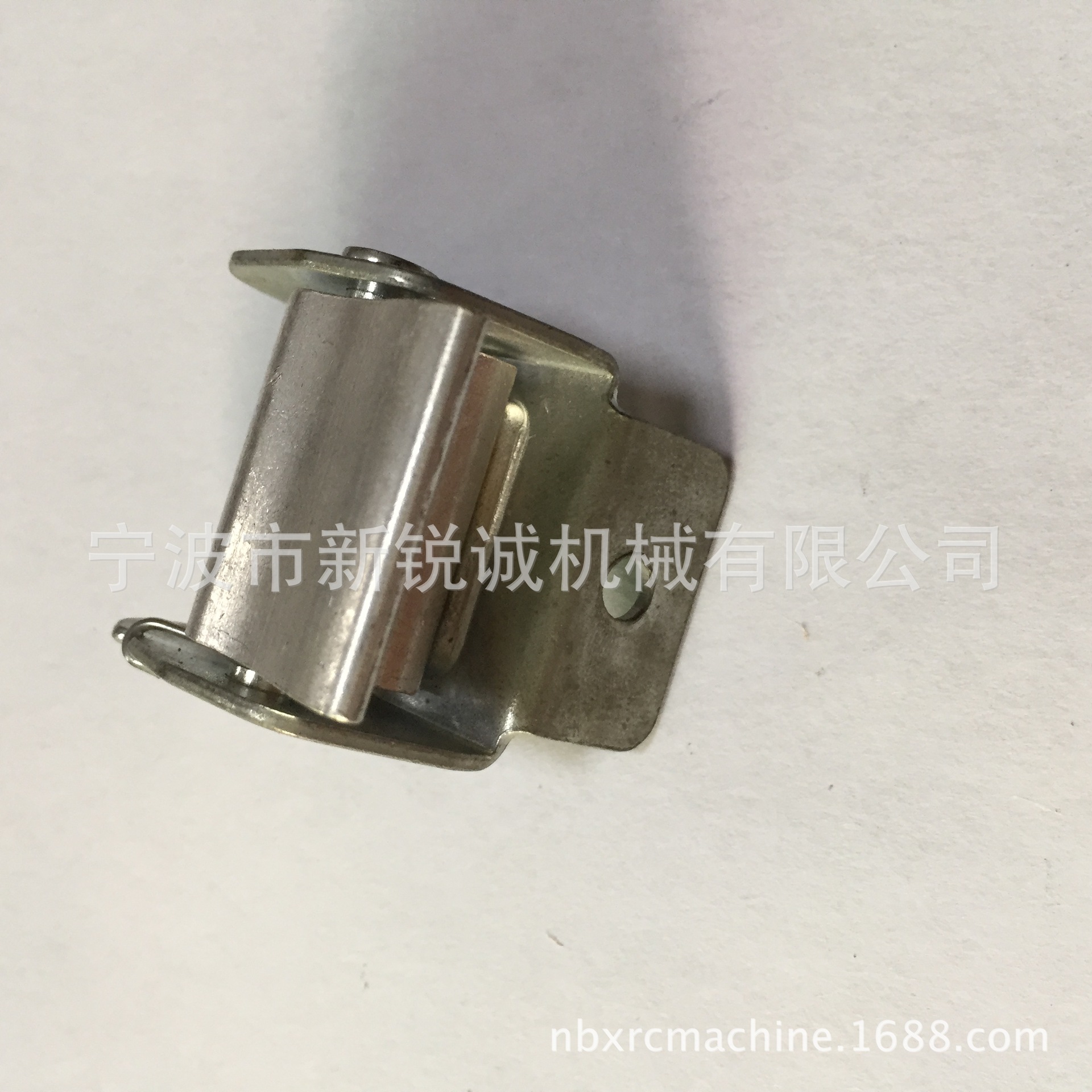 厂家供应座椅冲压件 五金冲压件 滑轮件量大价优