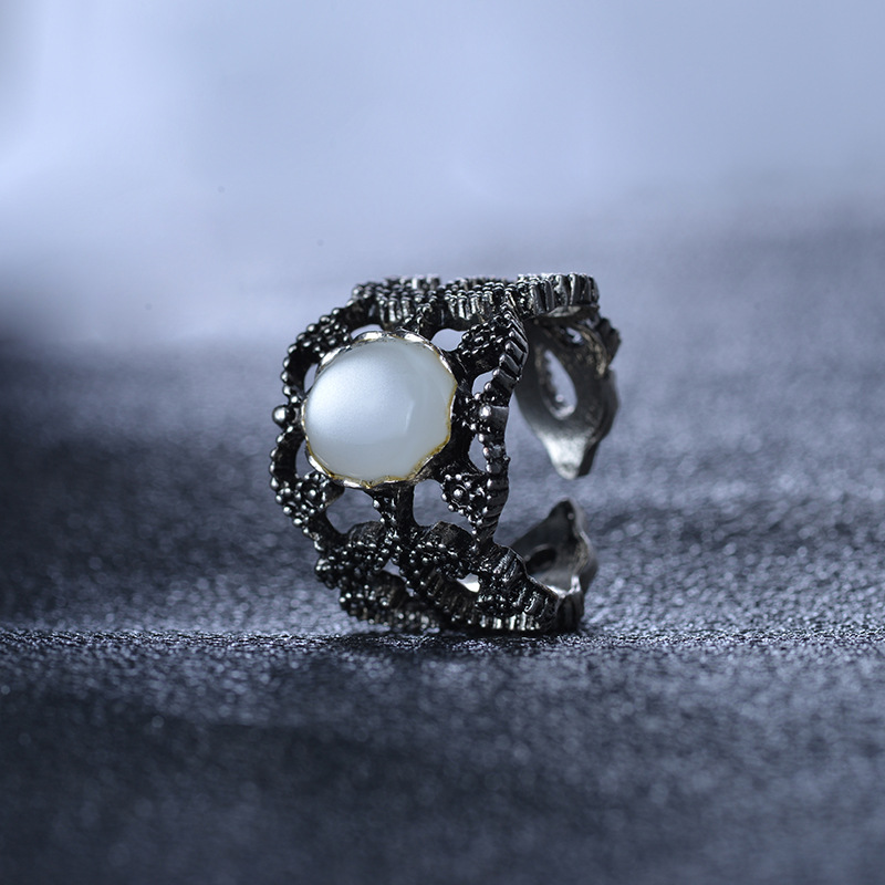 Retro Openwork White Large Gemstone Ring Opening Adjustable Rings Unisex display picture 6