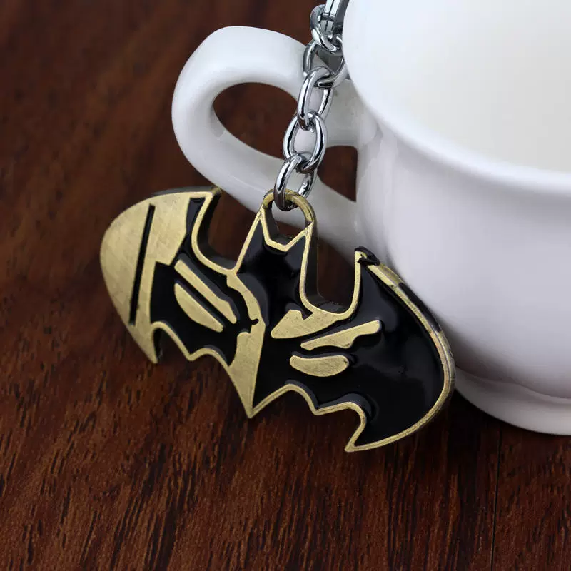 Retro keychain, car keys, pendant, Batman, creative gift