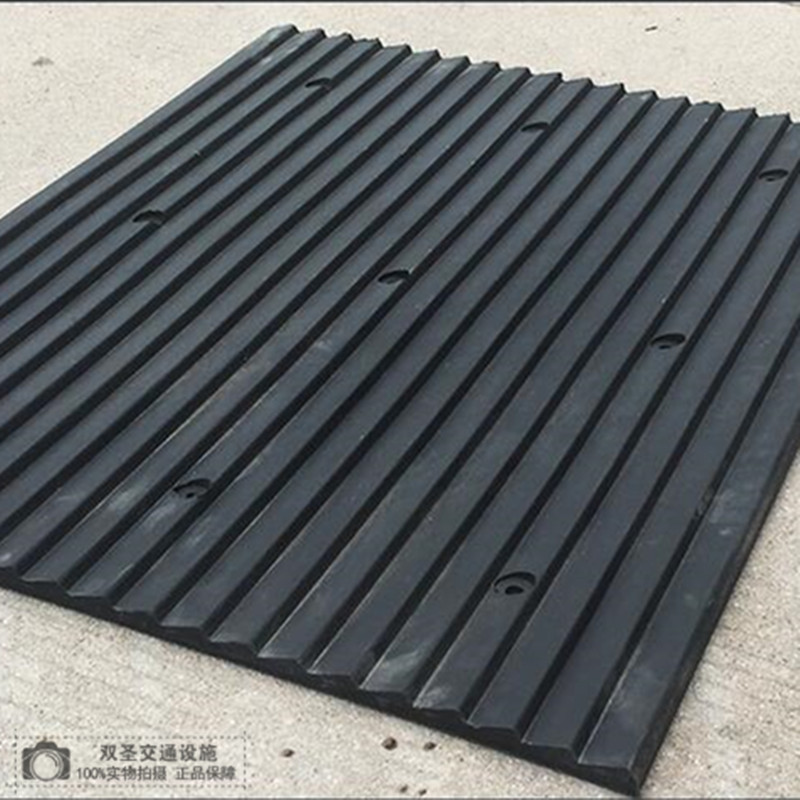 Factory wholesale rubber speed bump ramp board non-slip mat underground garage noise reduction board anti-anxiety board community buffer belt Factory wholesale rubber speed bump ramp board non-slip mat underground garage noise reduction board anti-anxiety board community buffer belt