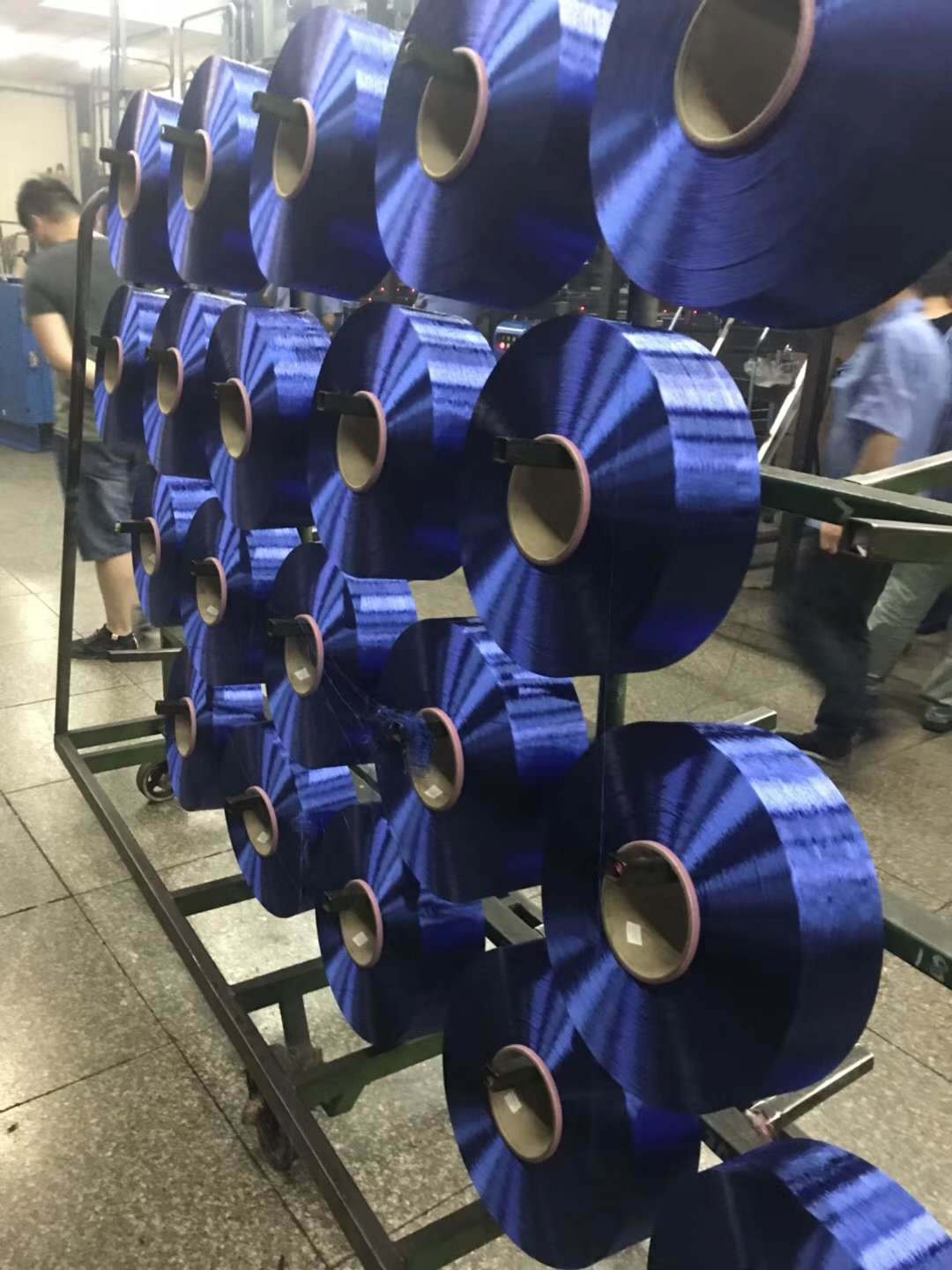 切片纺蓝色POY手套丝   规格75D/72F   等级  优等