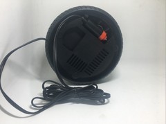 Car-mounted circular mini inflatable pump, compact car portable electric air pump 12V automotive air inflator manufacturer