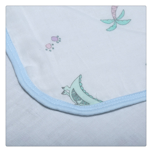 High-density pure cotton gauze blanket, four-layer or six-layer patterned blankets, absorbent and dry baby cartoon towels