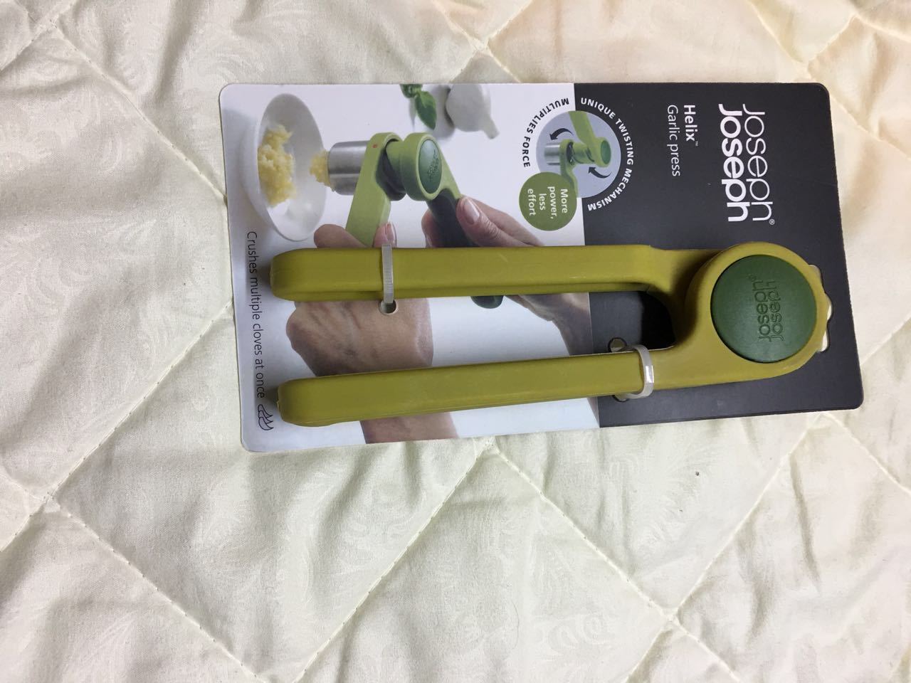 8880341939_1905104282