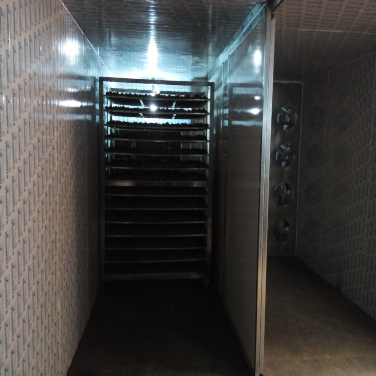 ����С�ͺ�ɻ� ҩ���ȱø����豸 ���鴨����Ƥҩ�ĸ��﷿