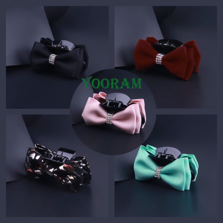 Hair accessory with bow