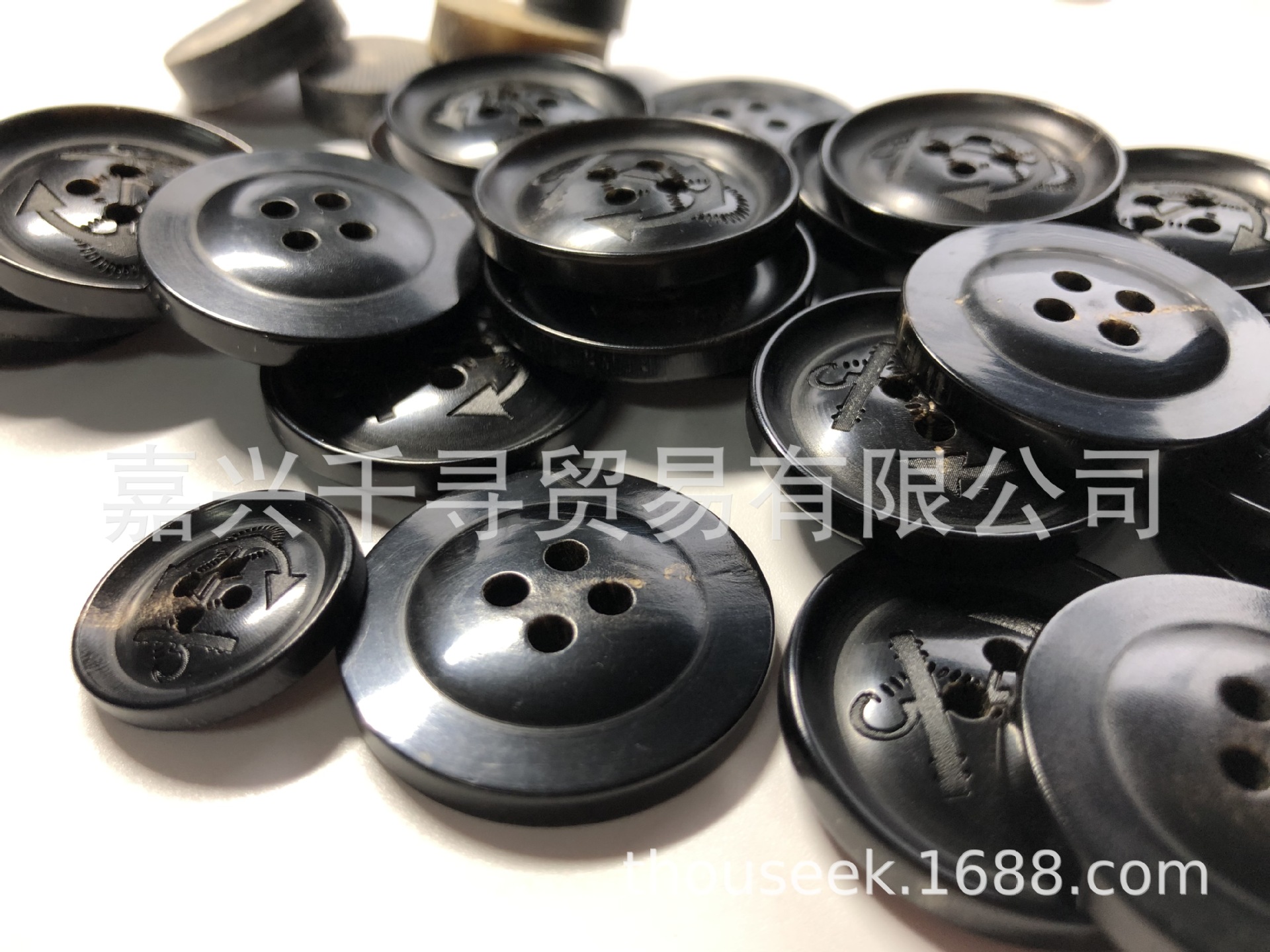 天然船锚黑牛角纽扣激光刻字铁锚钮扣美式复古西装大衣扣风衣扣-阿里巴巴
