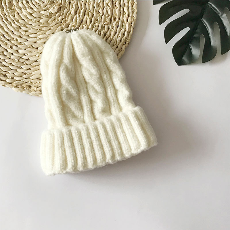 Korean Wild Outdoor Thickened Warm Solid Color Twist New Parent-child Woolen Hat display picture 10