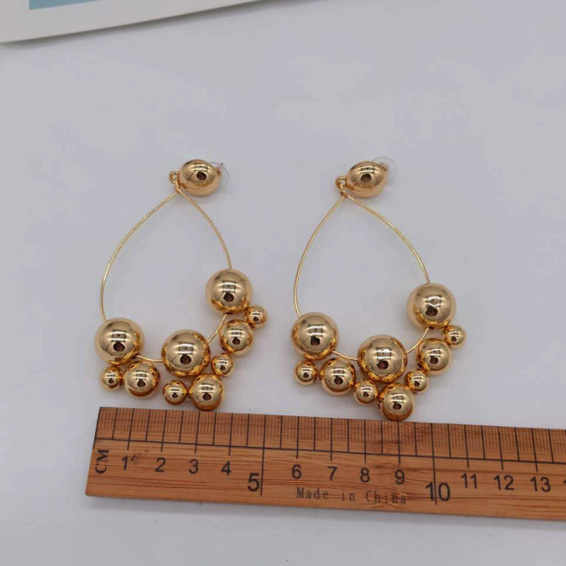 New European And American Baroque Style Metal Ball Geometry Wild Fashion Temperament Exaggerated Long Earrings Street Shooting display picture 4