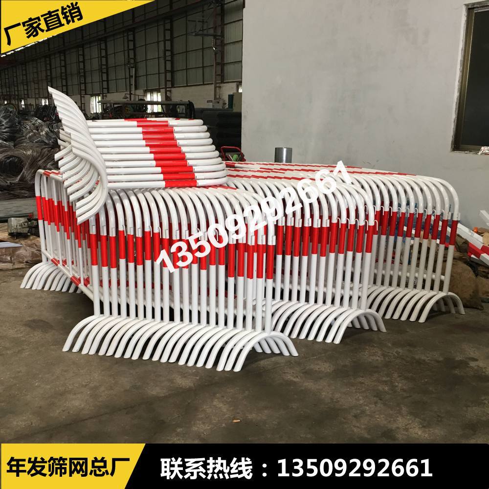 【铁马护栏】临时隔离道路安全护栏厂家直销人车分流可移动隔离栅