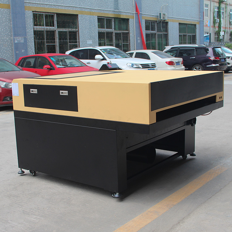 絲桿機(jī)器背面