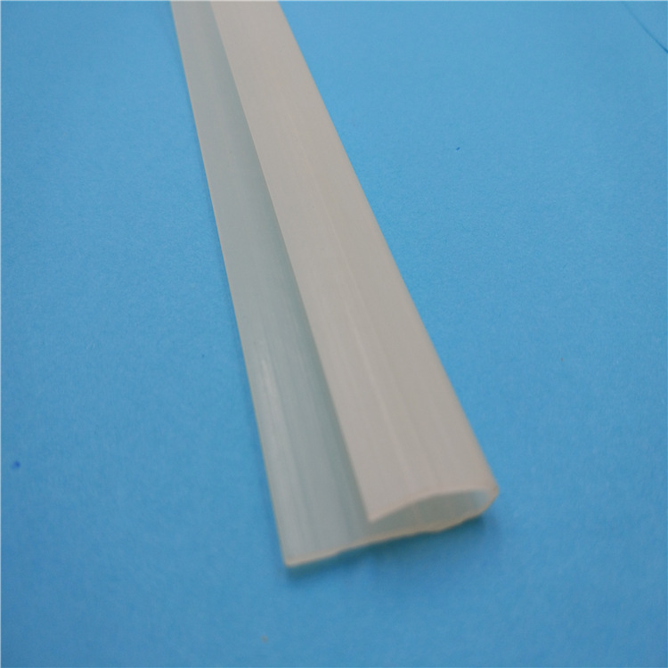 厂家生产销售 PP卡条 包刀片用 包边条 PVC半透明封边条