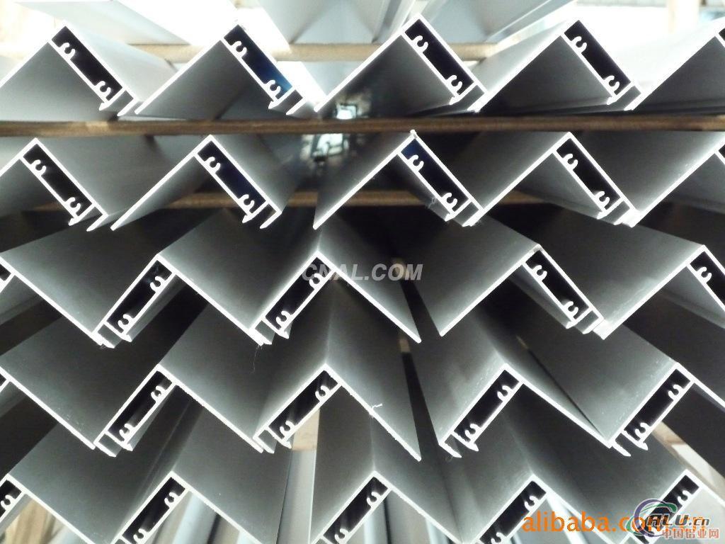 4b9719cd8061707397e69e491f0ee2