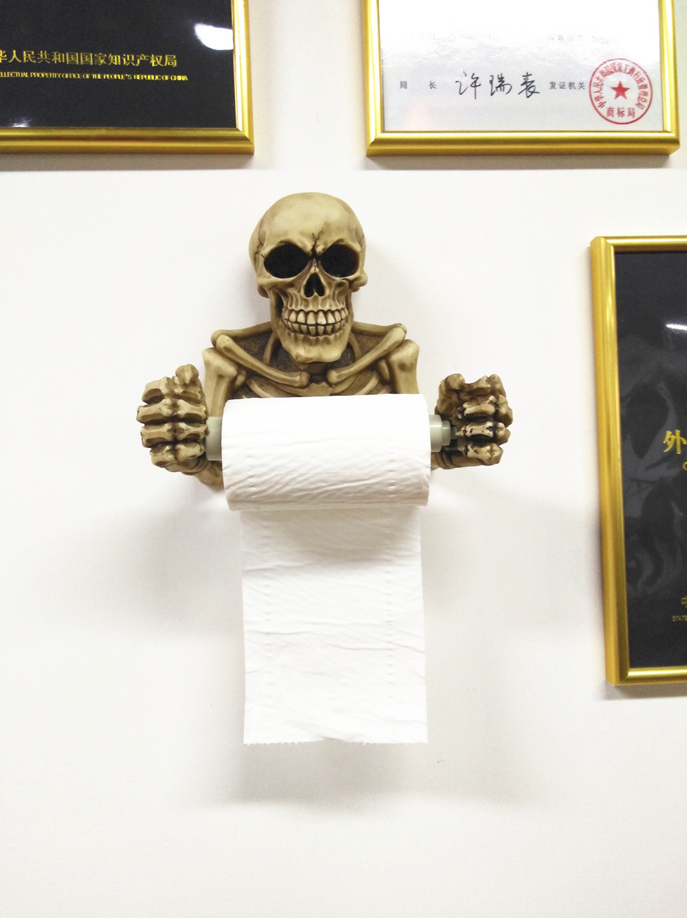 Gothic Skull Toilet Paper Holder-9.jpg