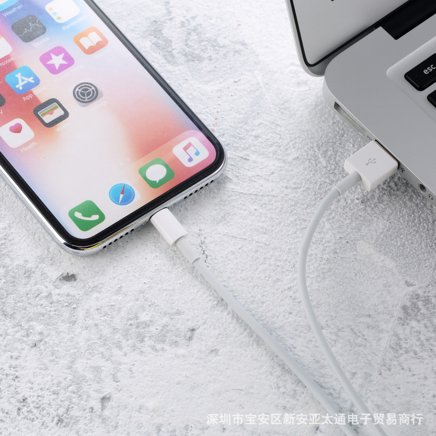 Câble adaptateur pour smartphone - Ref 3382579 Image 1