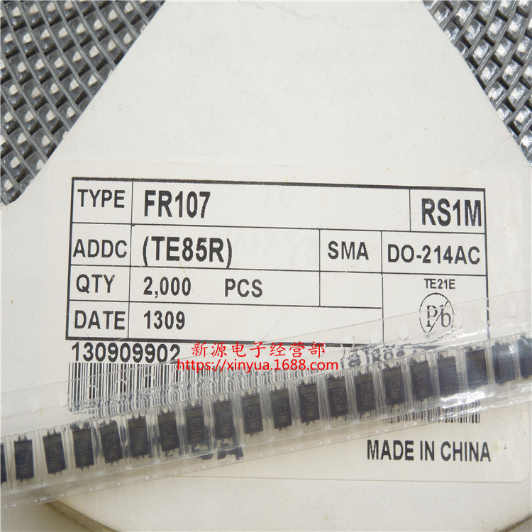FR107 RS1M 贴片肖特基二极管 SMA DO-214A 贴片FR107