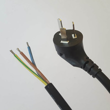 �S�ҹ���3о���ć��Ȳ��^����ʽ�Դ����ʽ���^β�����a1ƽ��*10m