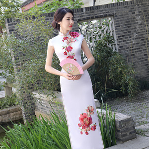 Chinese Dress Qipao for women Three dimensional embroidered long cheongsam performance Costume