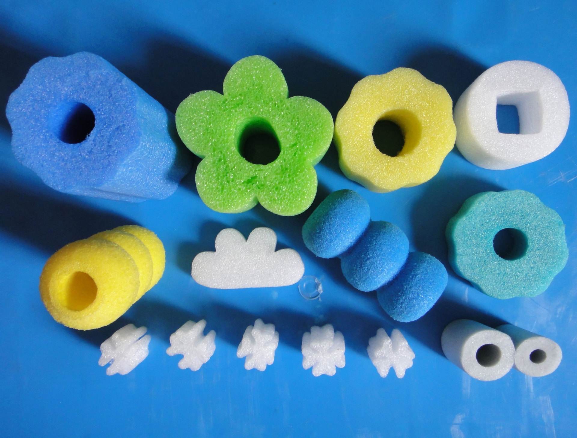 正天生产珍珠棉管可定做各种形状各种尺寸包装用