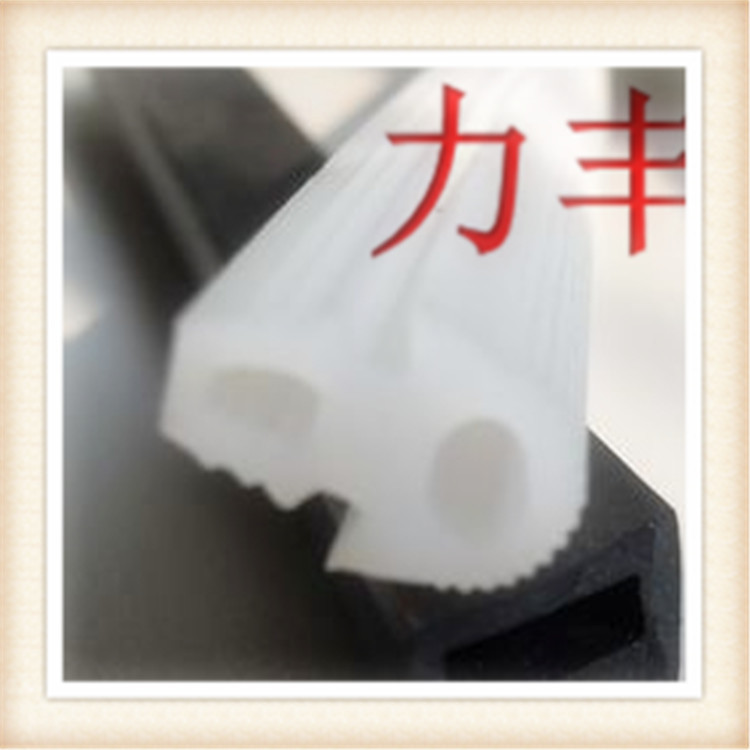 供应透明硅胶密封条  半透明硅胶密封条