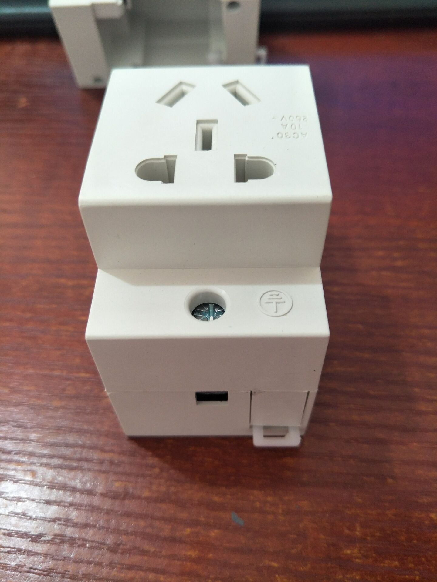 模数化插座AC30 5插 16A 5孔 模数话插座AC30/5P 16A