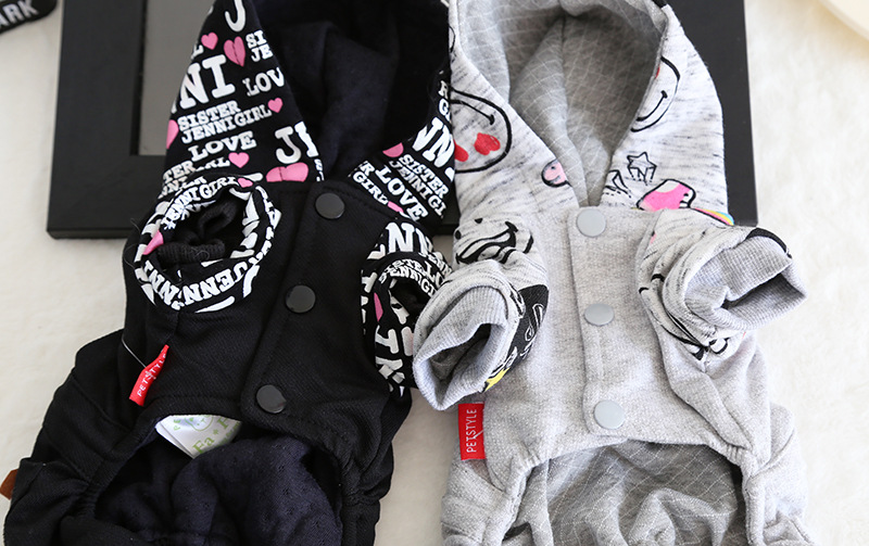 简约派带四脚衣