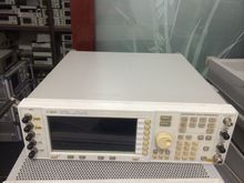 Agilent E4433B ESG-Dϵ 4G̖l݂250kHz-4GHz