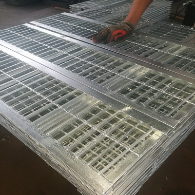 河北钢格板厂家栅格板齿形防滑钢格板热镀锌钢格板平台过道钢格板