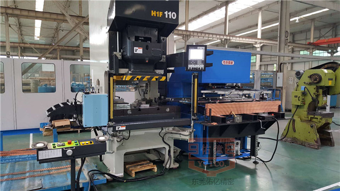 短尺材送料机价格 板料送料机供应 冲床冲压机械手厂家