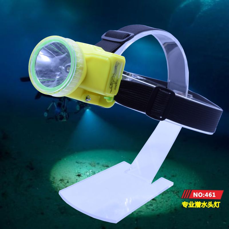 逐光QS461 LED潜水头灯 带IP68级认证 潜水10米深 5W可充电 迷彩