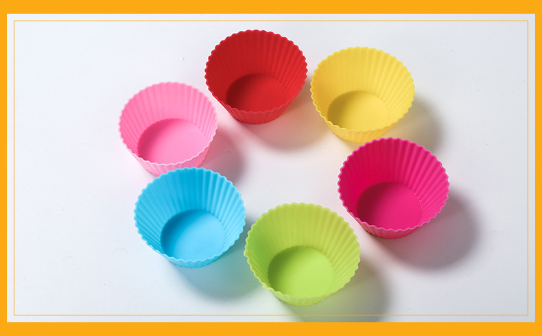 Silicone Muffin Cups - Image 4