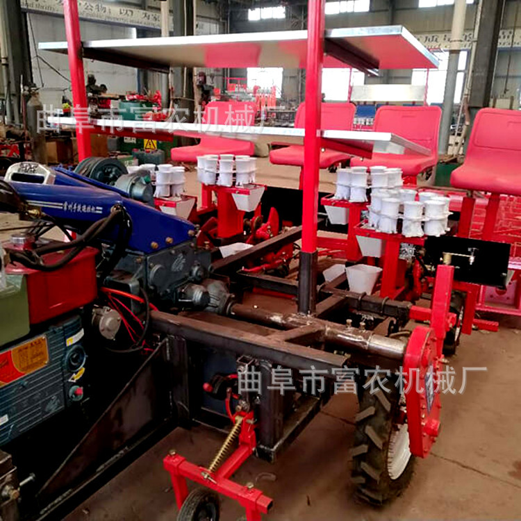 广东小地块专用移栽机 双行自走式蔬菜插秧机 辣椒苗移栽机