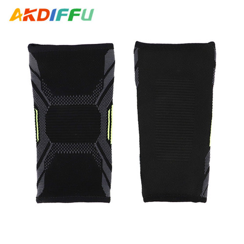 Outdoor sports goods nylon knitted elbow pads, three-dimensional compression straps to tighten, breathable, warm and protect the elbows