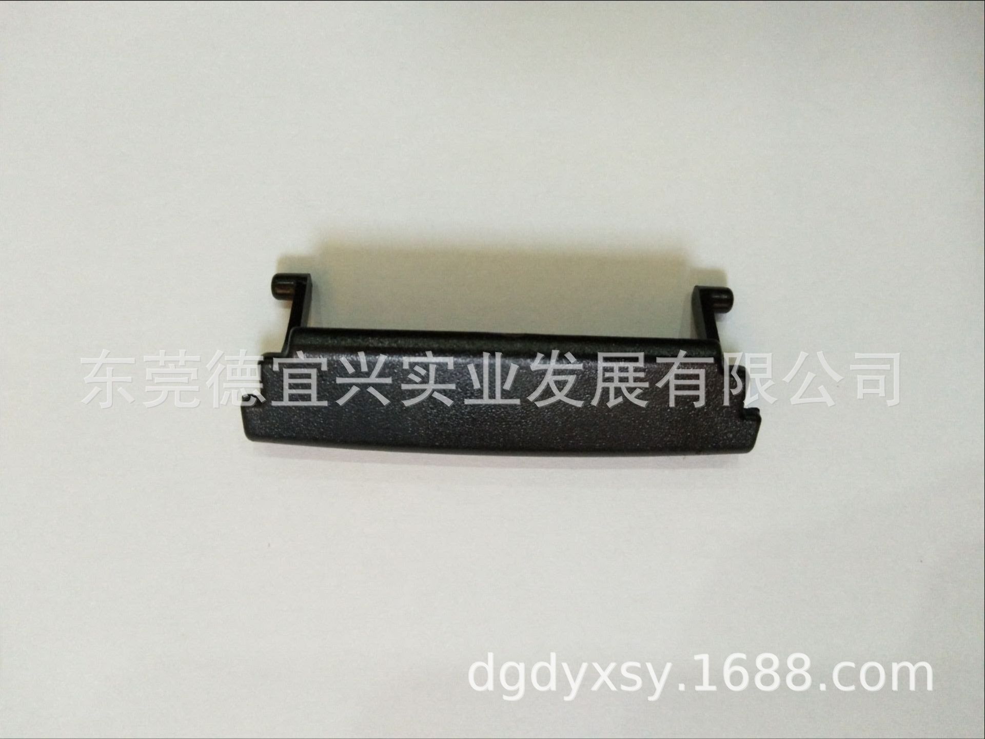 奥迪A3扶手箱扣