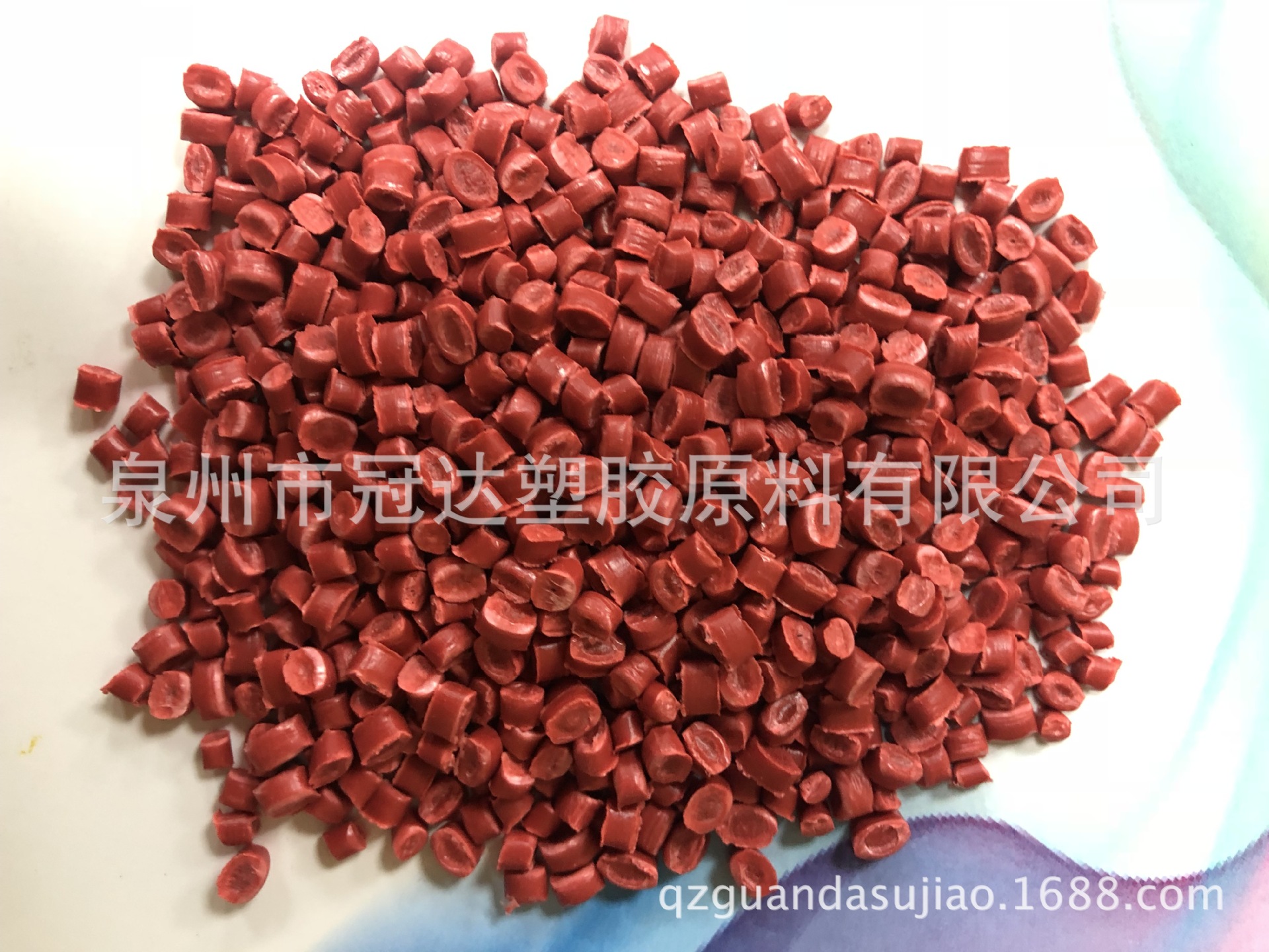 厂家自产黑色白色红色绿色PP造粒高韧性高光泽浮水PP造粒颗粒注塑