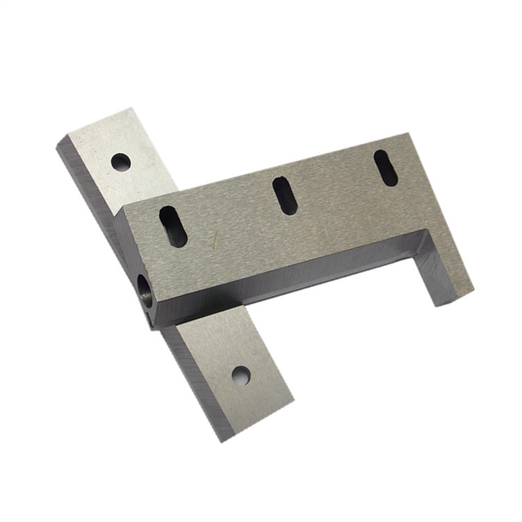 ���Ҷ��Ƽӹ����е� ������ֽ�� ��Ĥ�öϵ�Ƭ