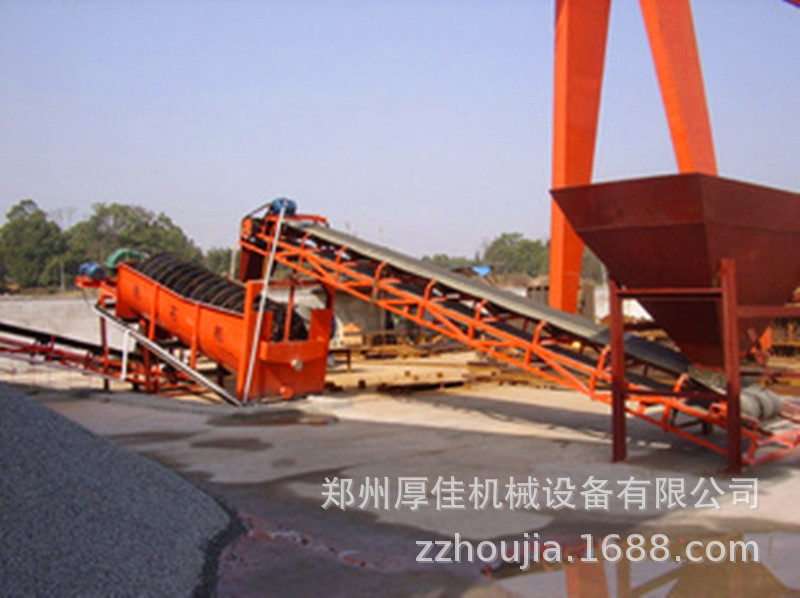 ZcNcaow6oR_1316003538[1]