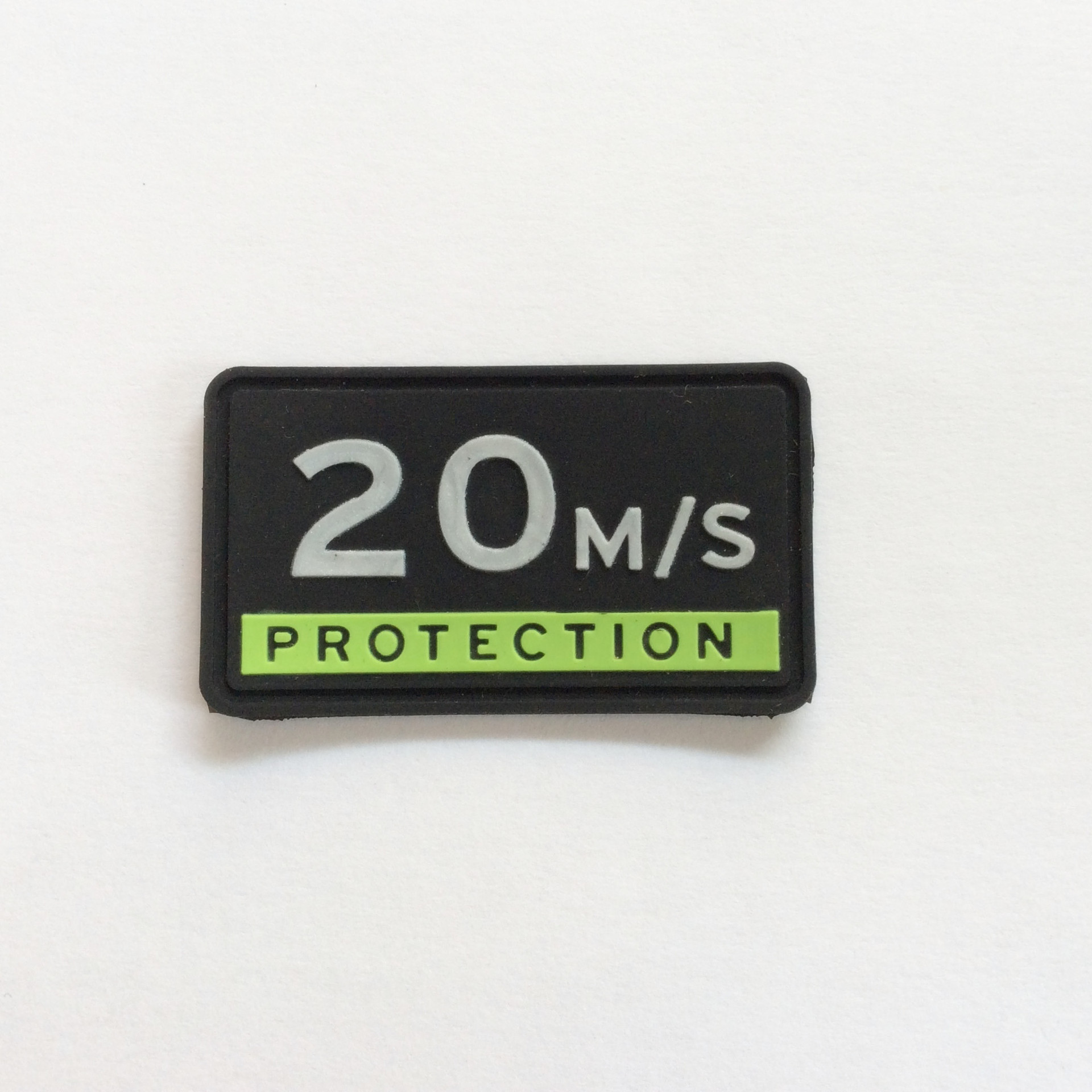 厂家生产服装服饰硅胶胶章 滴胶标 夜光标 环保滴胶工艺