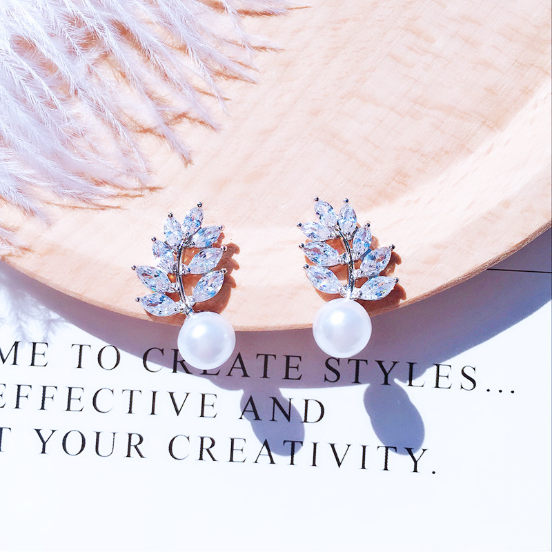 Earrings from pearl