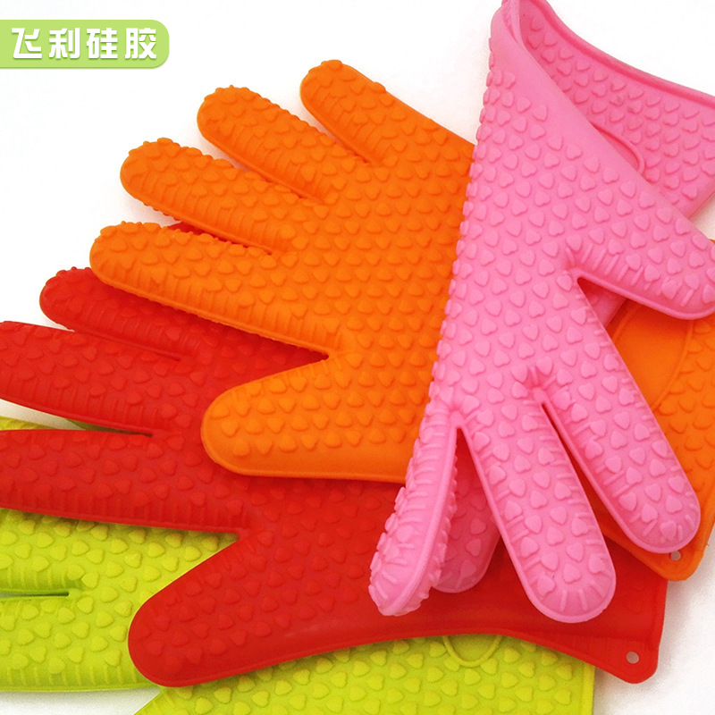 Non-slip silicone gloves heart shaped