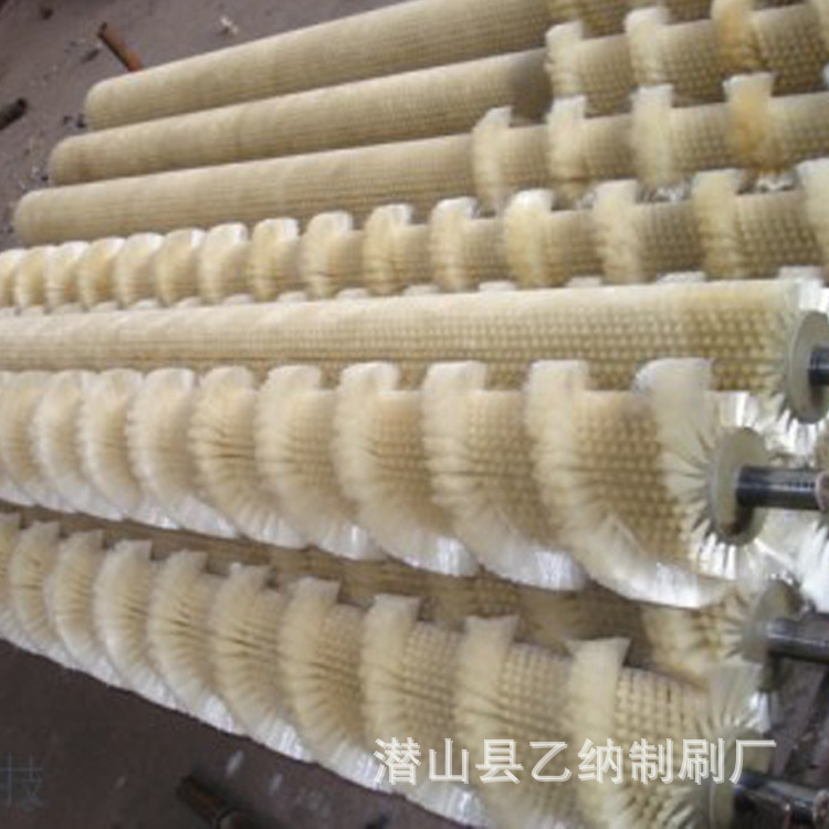 厂家供应工业毛刷辊高低毛清洗机异形螺旋尼龙丝植毛刷清洗专用