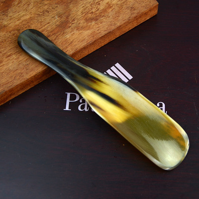 natural Yak horn shoehorn Wearing shoes for old people Black flowers Shoehorn Exit factory wholesale customized logo